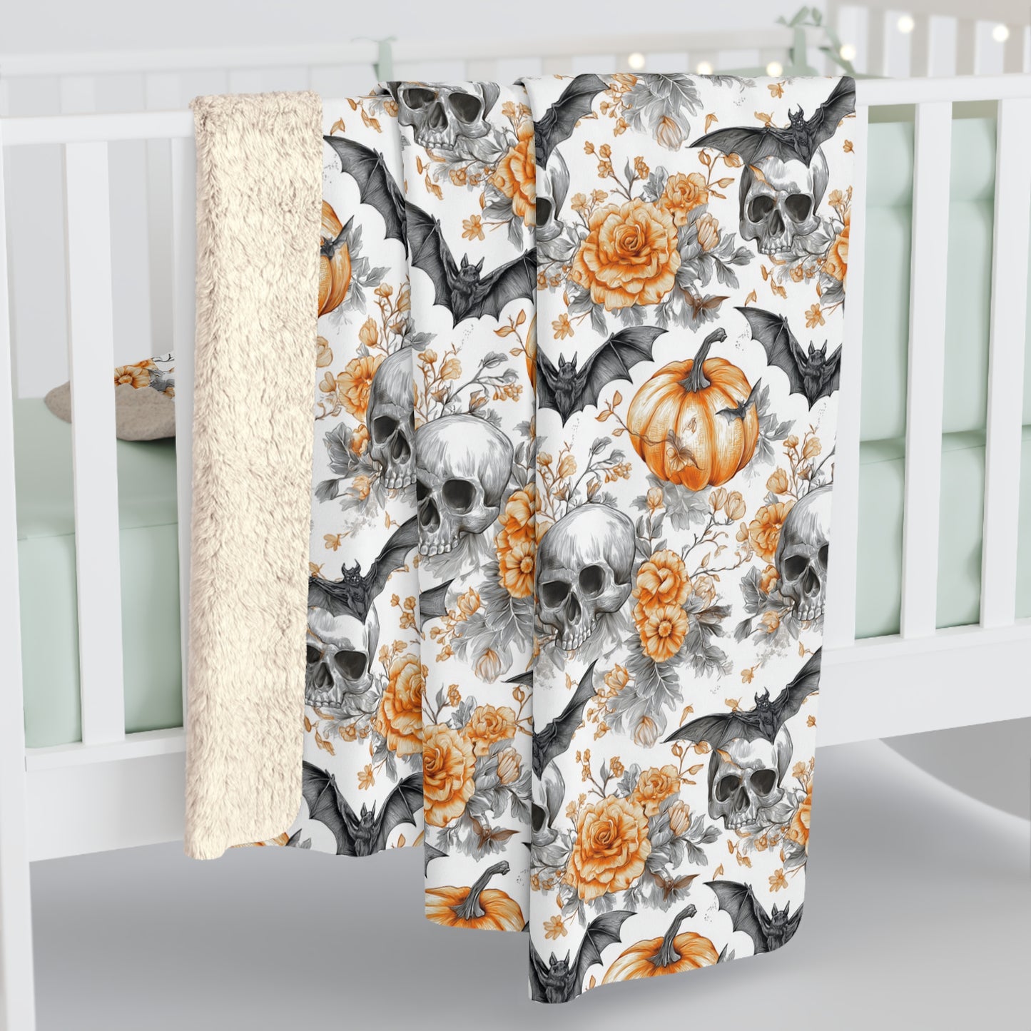 Cozy Halloween Sherpa Fleece Blanket - Spooky Skull & Pumpkin Design, Perfect for Fall Decor, Horror Movie Nights, Gift Idea