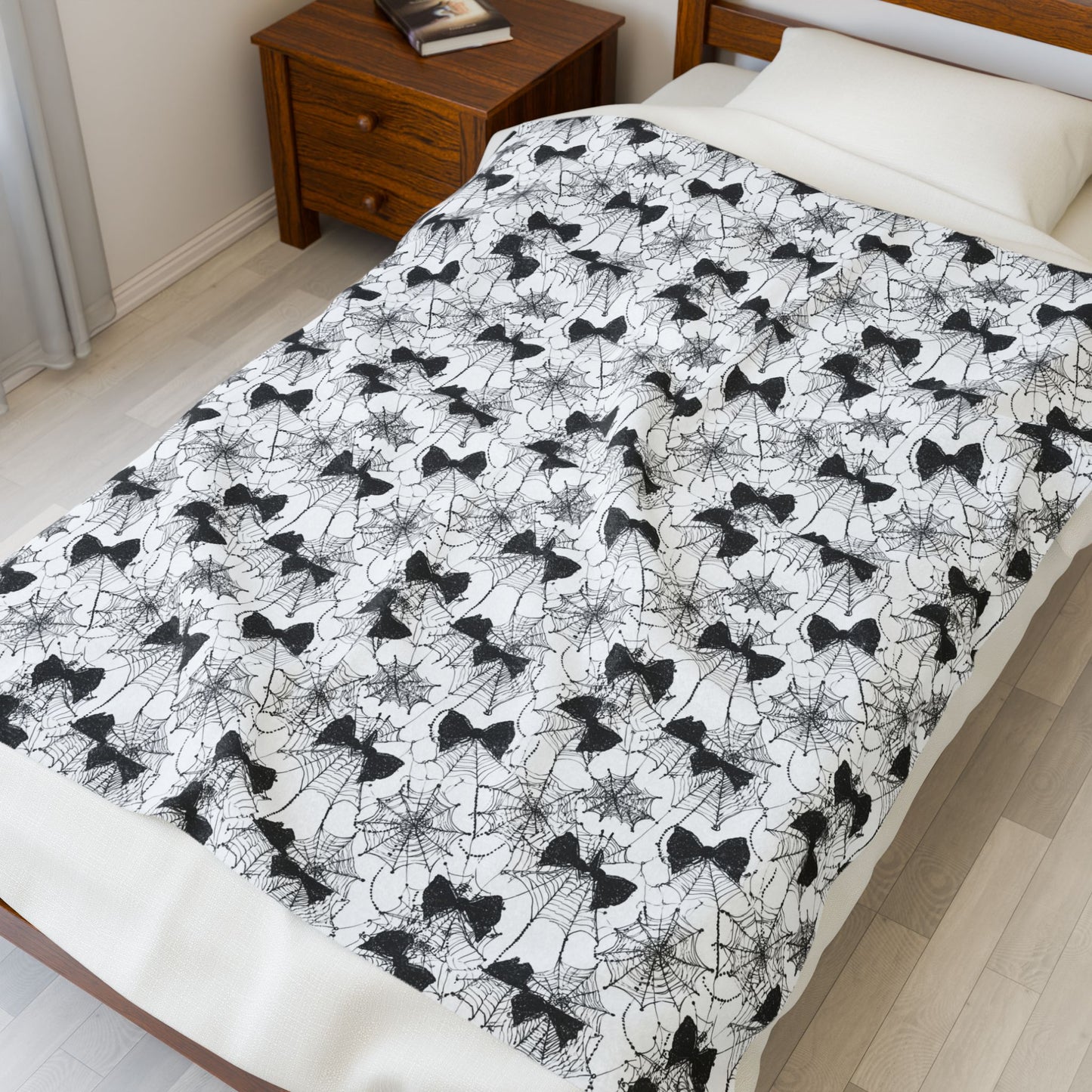 Spiderweb Cozy Velveteen Plush Blanket with Stylish Bow Pattern, Gift for Her, Snuggle Blanket, Halloween Blanket, Warm Throw