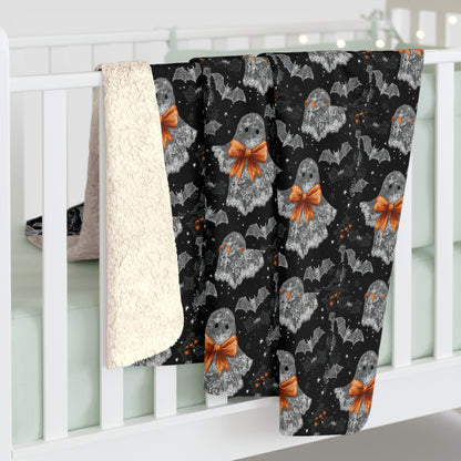 Cozy Halloween Ghosts Sherpa Fleece Blanket | Perfect for Fall Decor, Gift for Haunted House Lovers, Spooky Season Comfort