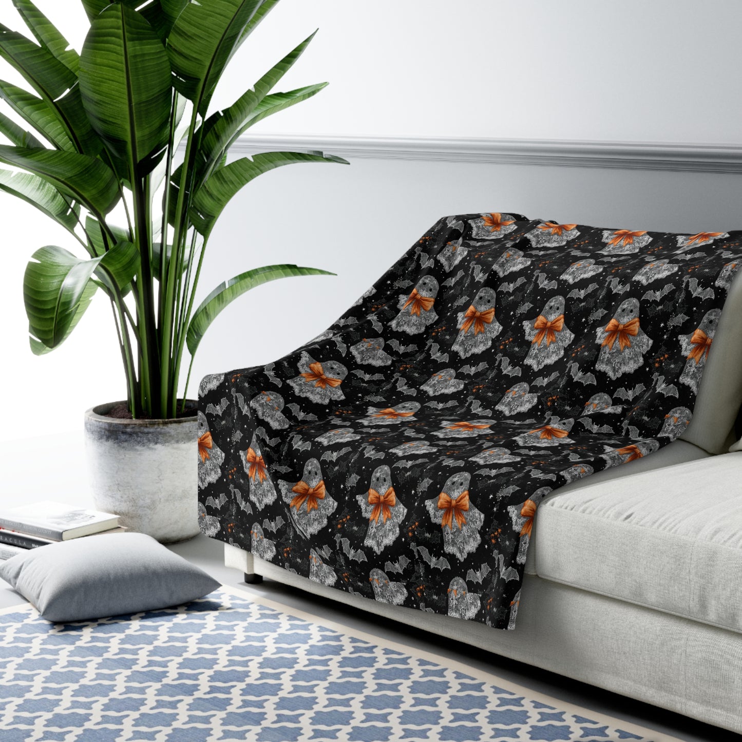 Cozy Halloween Ghosts Sherpa Fleece Blanket | Perfect for Fall Decor, Gift for Haunted House Lovers, Spooky Season Comfort