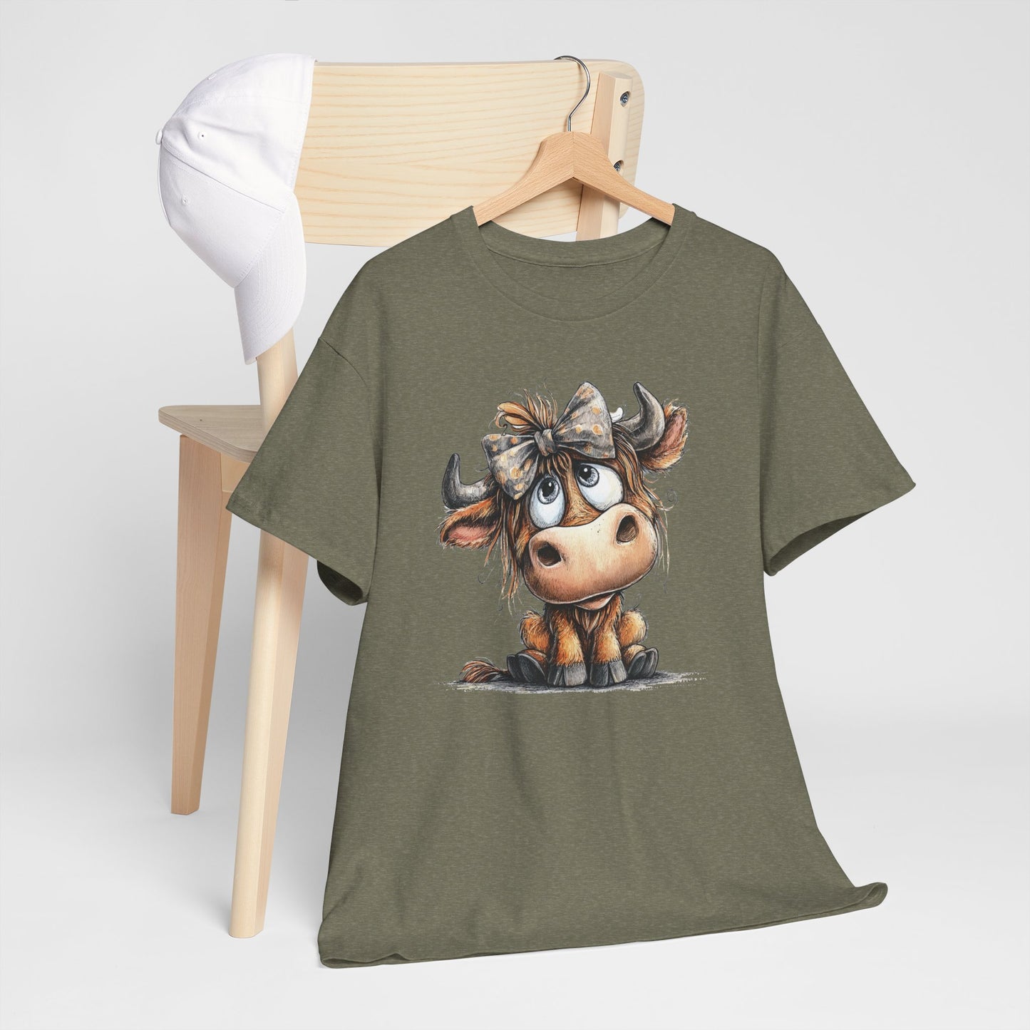 Cute Highland Cow Graphic Tee for Animal Lovers, T-Shirt for Kids & Adults, Farmhouse Decor
