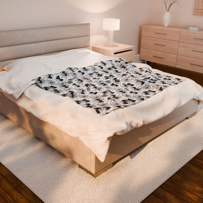 Spiderweb Cozy Velveteen Plush Blanket with Stylish Bow Pattern, Gift for Her, Snuggle Blanket, Halloween Blanket, Warm Throw