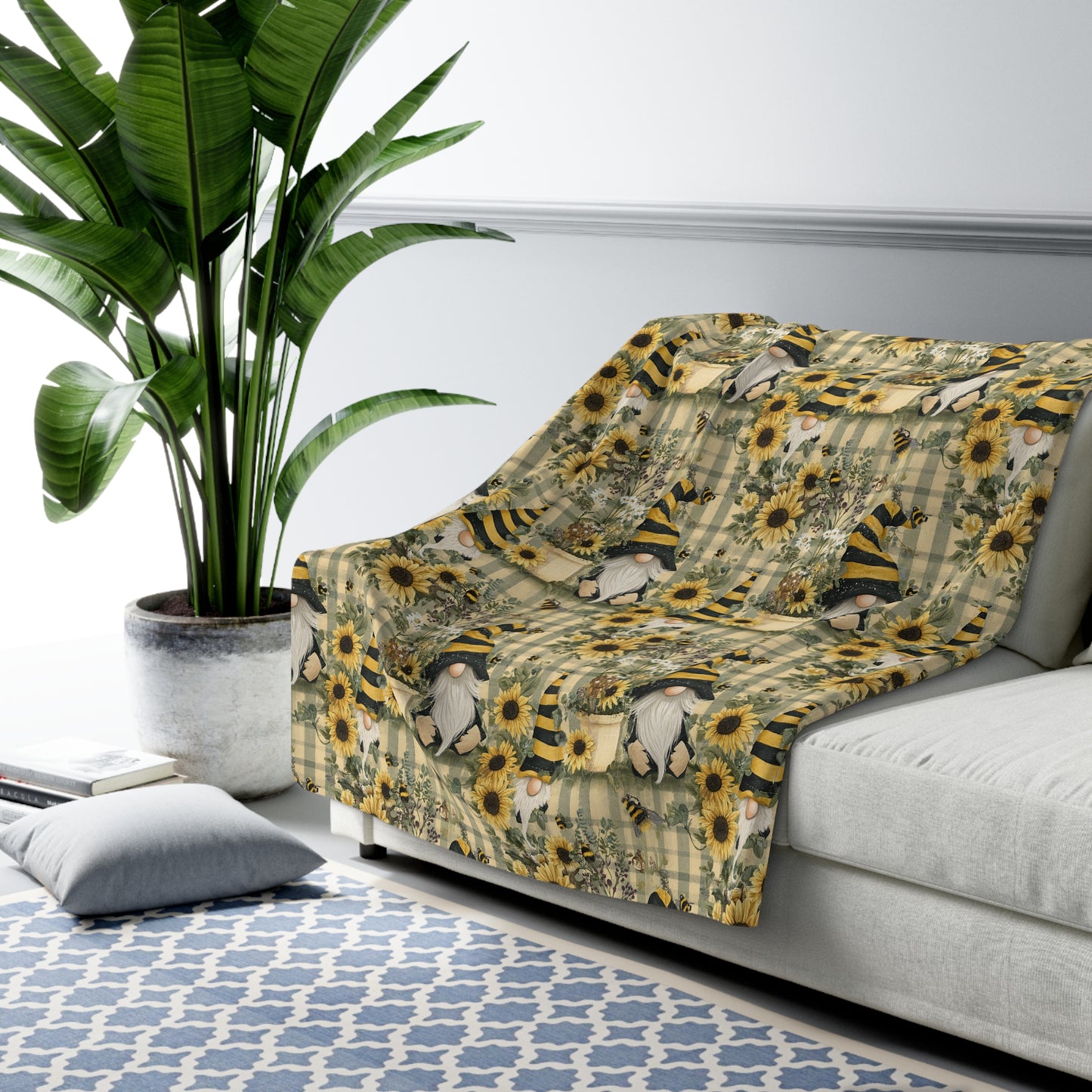 Sunflower Gnome Sherpa Fleece Blanket, Cozy Home Decor, Fall Gifts, Warm Throw, Perfect for Snuggling, Autumn Vibes, Seasonal Blanket