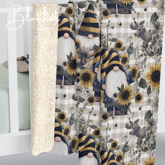 Cozy Floral Sherpa Fleece Blanket, Perfect for Home Decor, Gift for Her, Warm Throw for Winter Nights, Floral Pattern Blanket, [...]